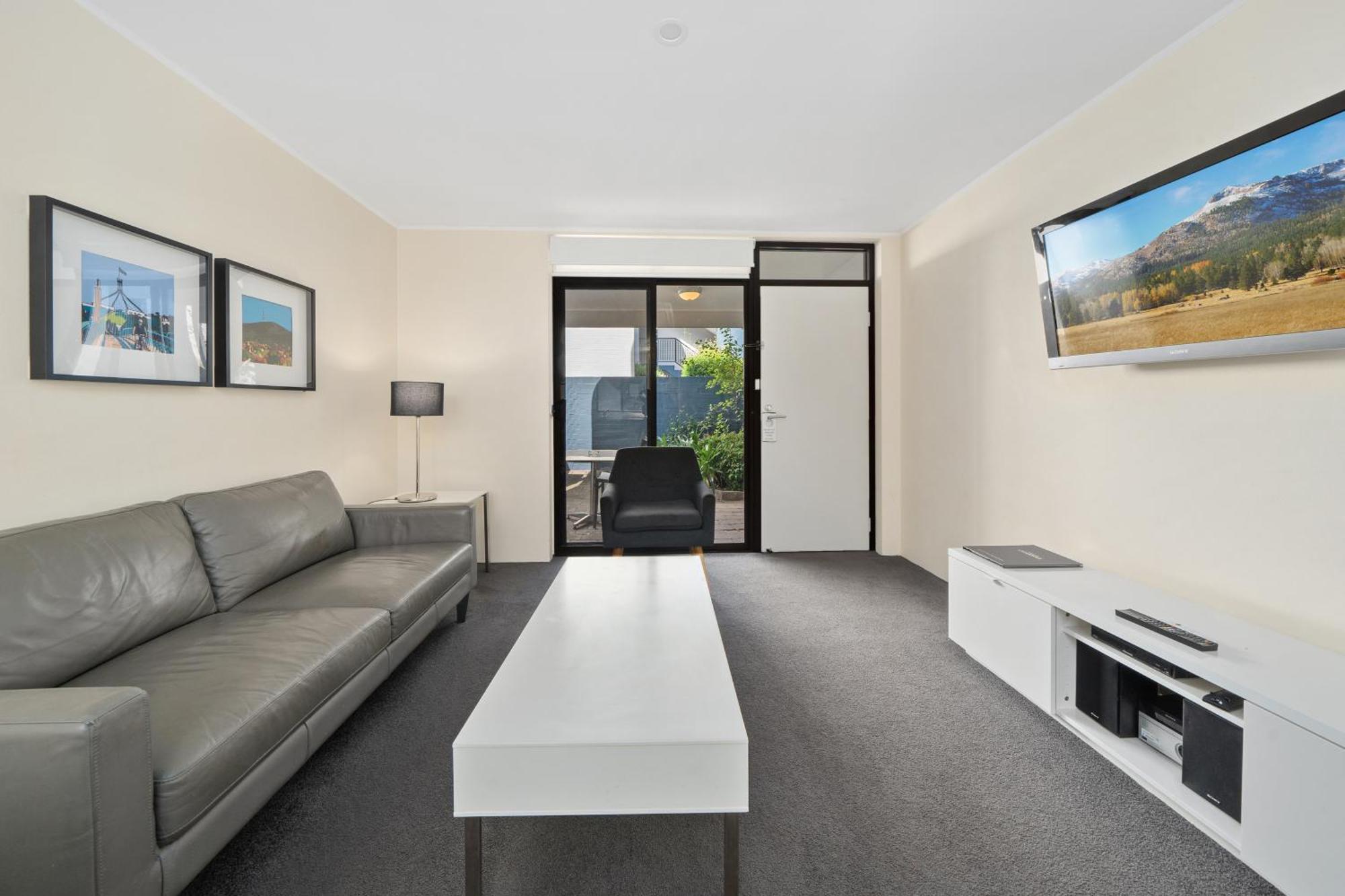 Aparthotel Manuka Park Serviced Canberra